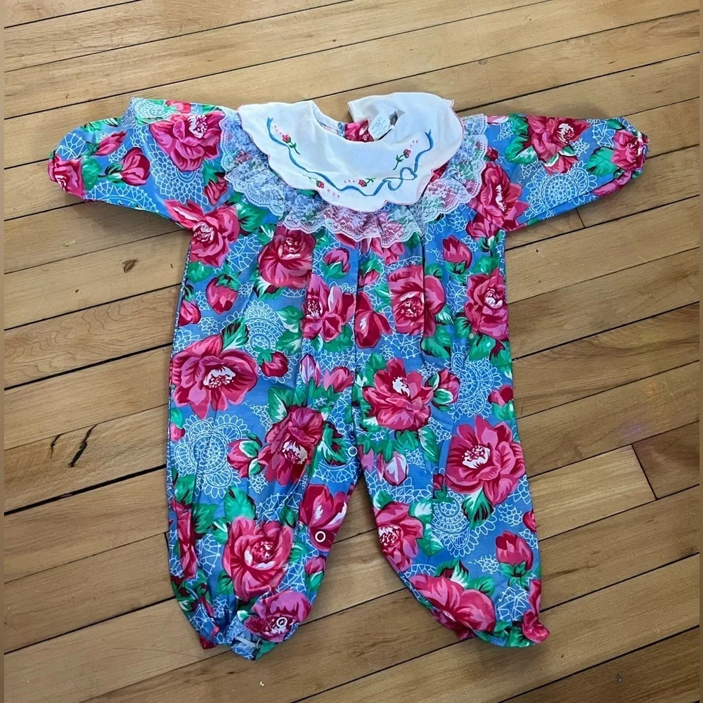 Vintage floral print infant jumpsuit‎ lace collared one piece